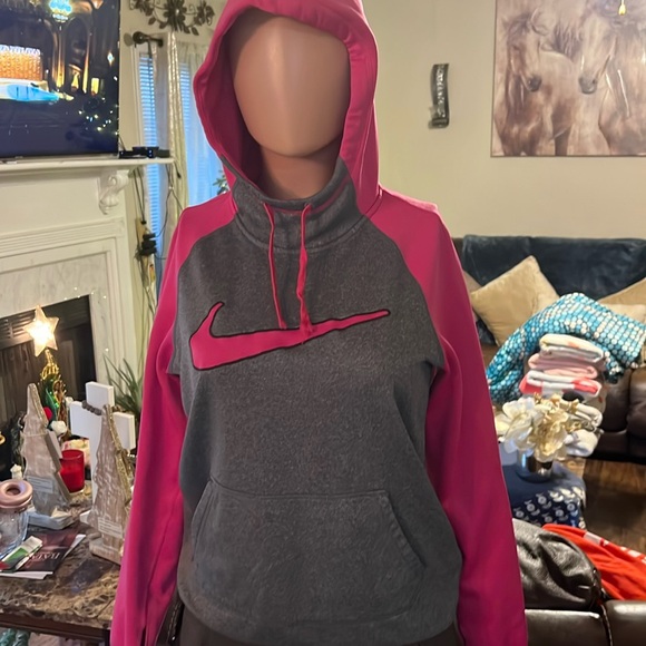 Nike 🤩 - Picture 1 of 4